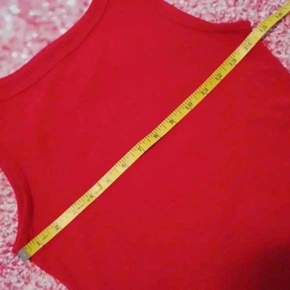 🍭🏍 red tank top - Picture 5 of 6